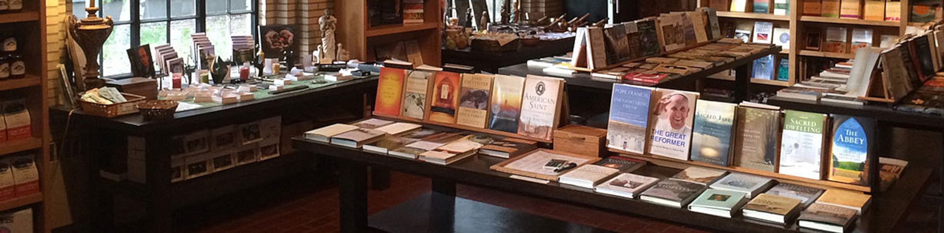 Bookstore crop u2546